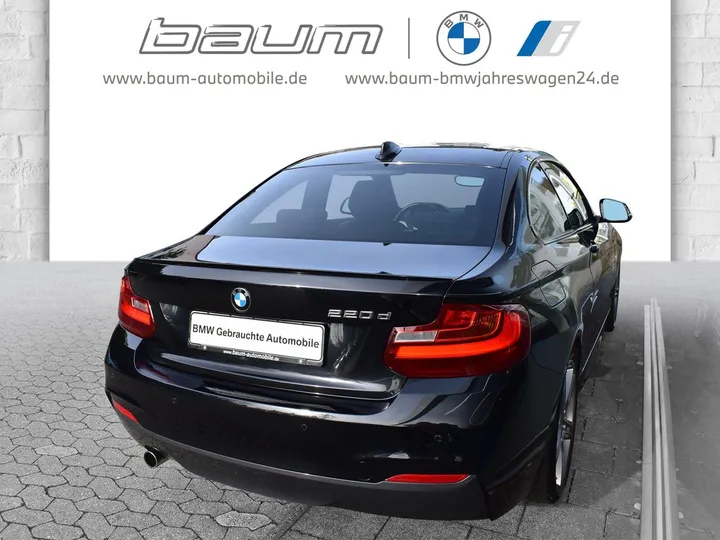 BMW 220