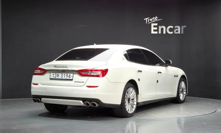 Maserati Quattroporte