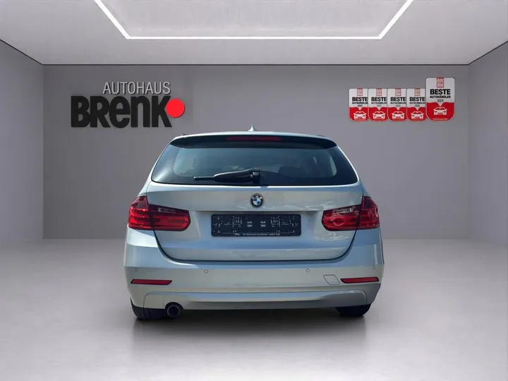BMW 320