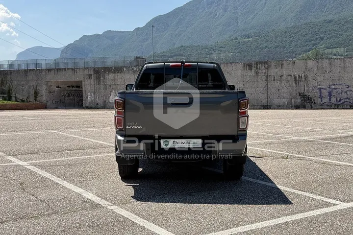 Isuzu D-Max