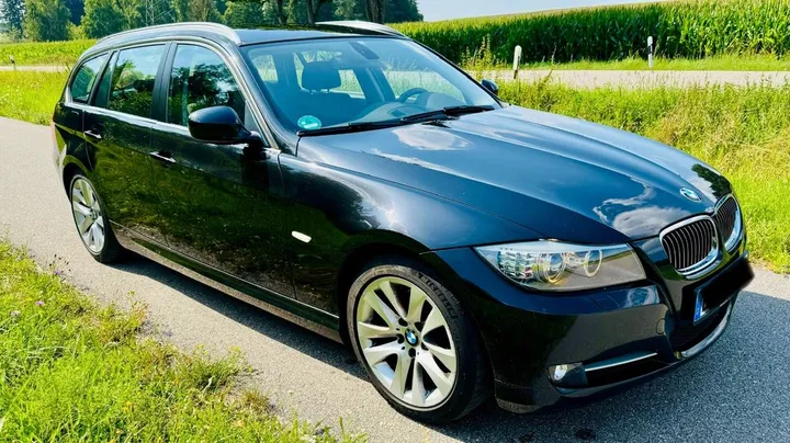 BMW 320
