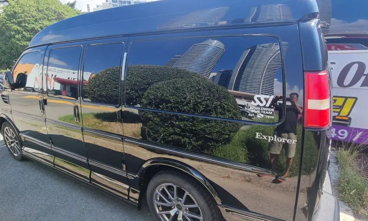 Chevrolet Express Van