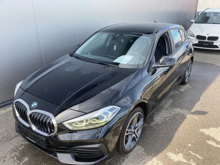 BMW 118