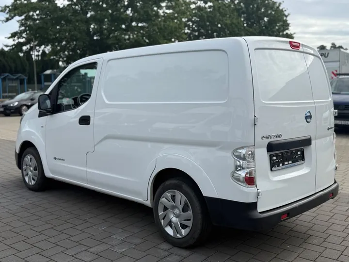 Nissan e-NV200