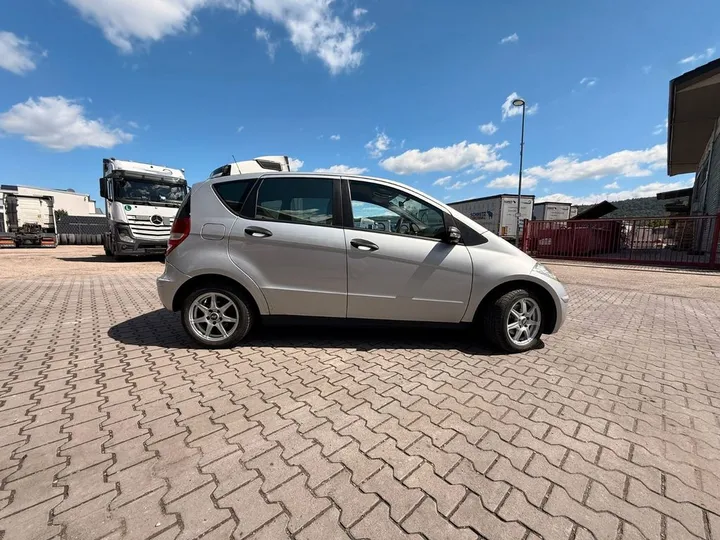 Mercedes-Benz A 160
