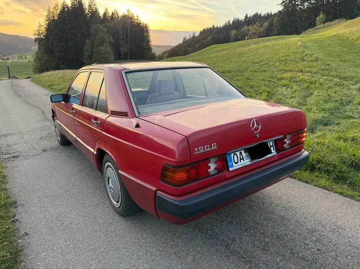 Mercedes-Benz 190