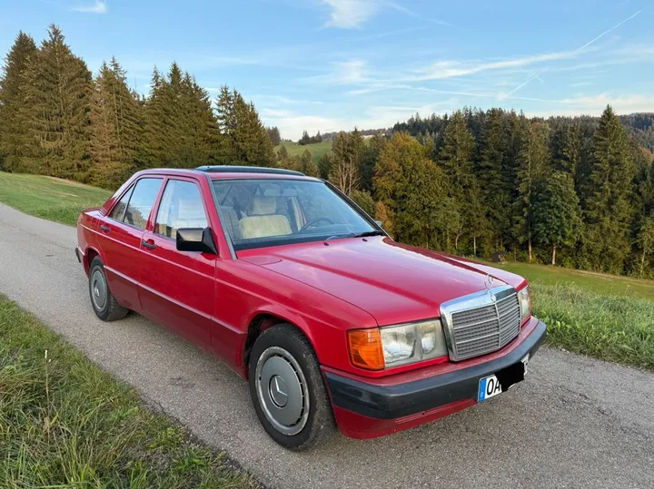 Mercedes-Benz 190