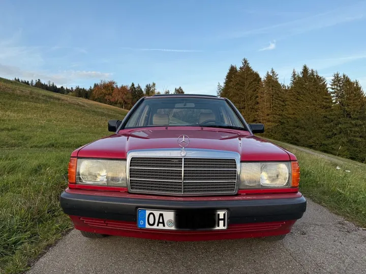 Mercedes-Benz 190