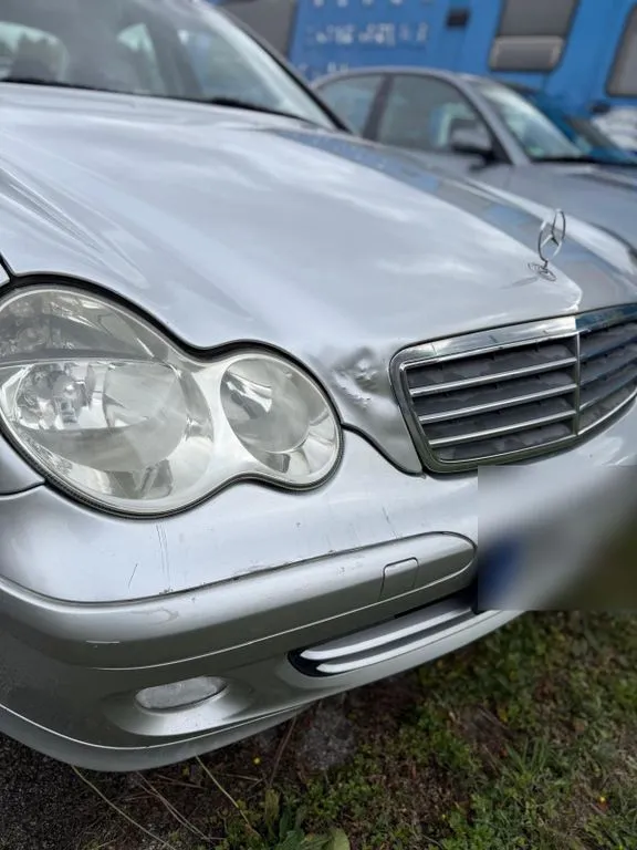 Mercedes-Benz C 220