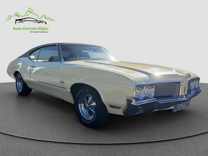 Oldsmobile Cutlass
