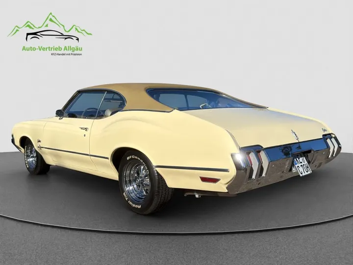 Oldsmobile Cutlass