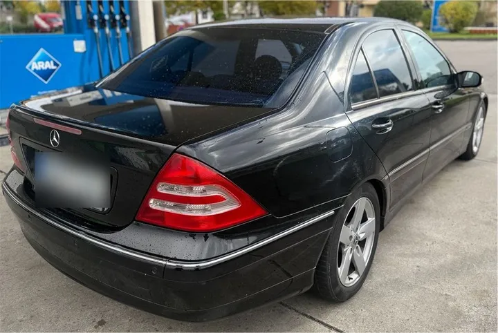 Mercedes-Benz C 200