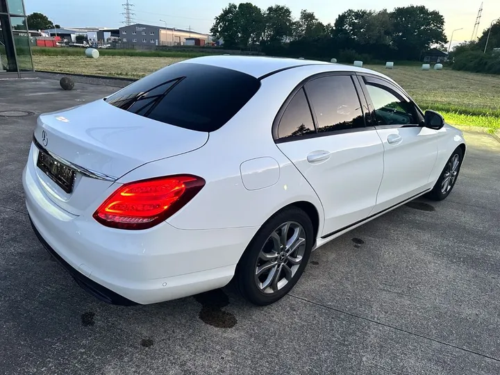 Mercedes-Benz C 180