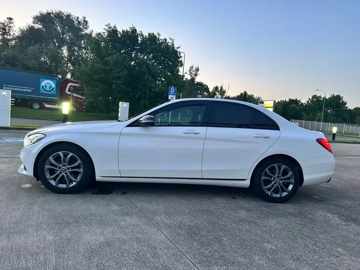 Mercedes-Benz C 180
