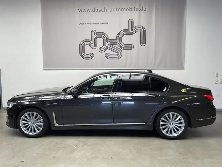 BMW 730