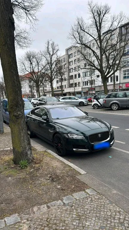 Jaguar XF