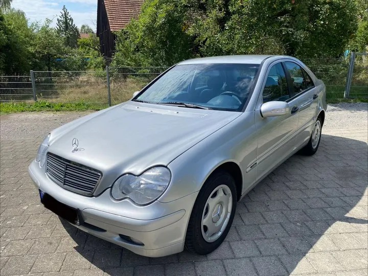 Mercedes-Benz C 180