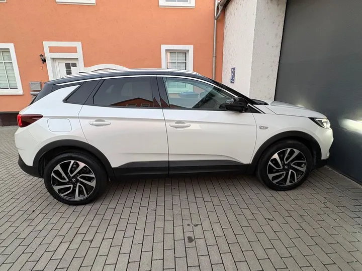 Opel Grandland (X)