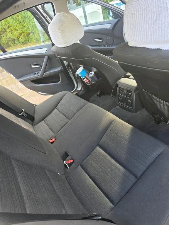 BMW 523