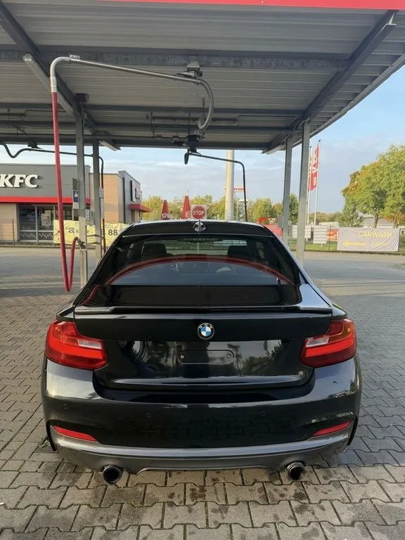 BMW M235