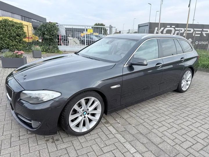 BMW 525