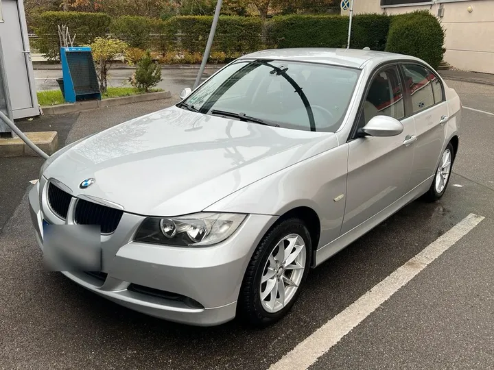 BMW 320