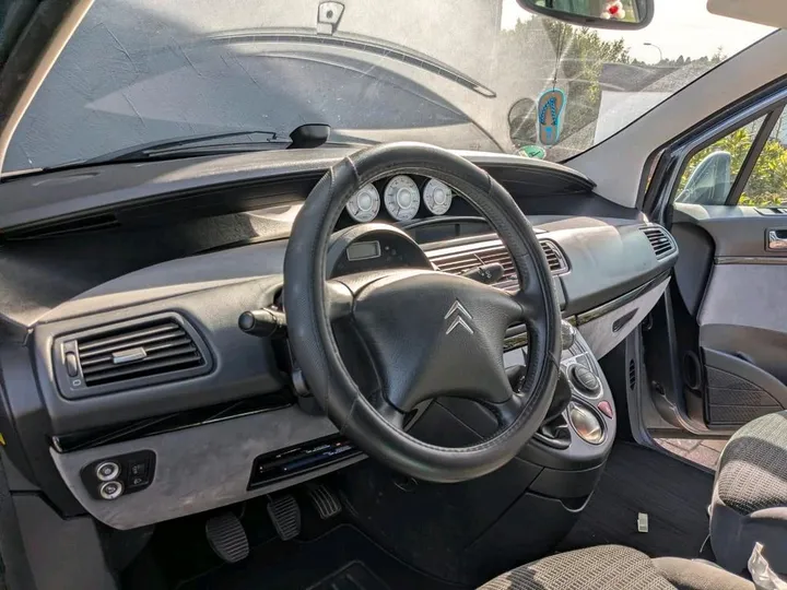Citroën C8