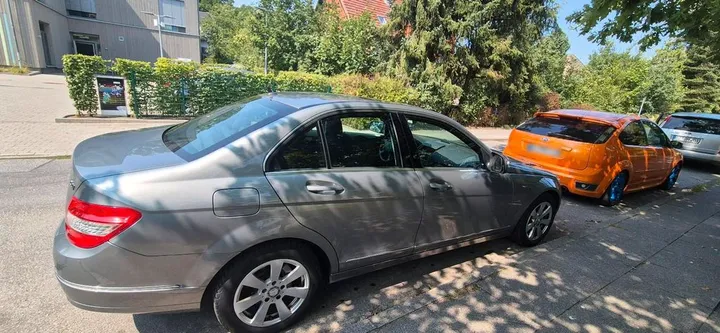Mercedes-Benz C 220