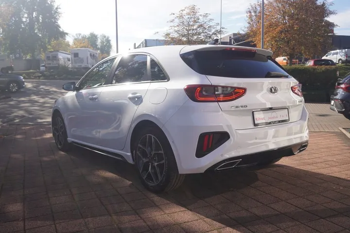 Kia cee'd / Ceed
