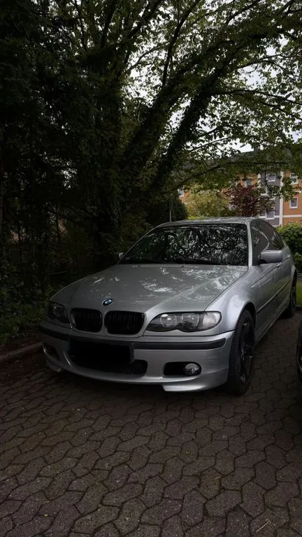 BMW 320