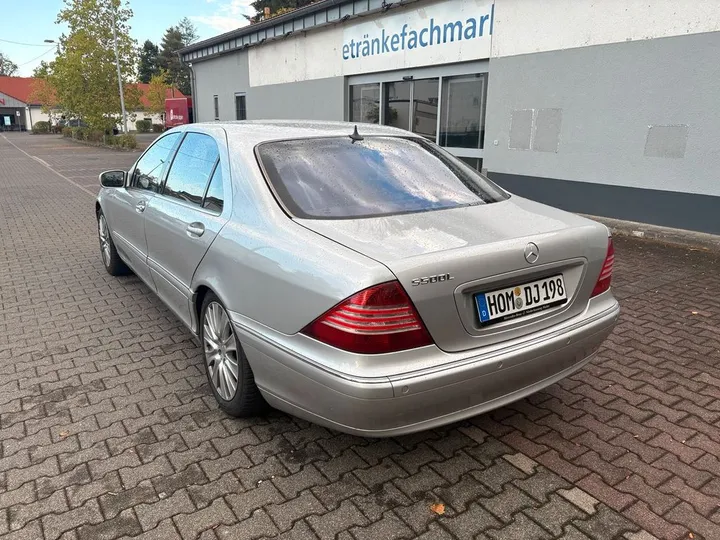 Mercedes-Benz S 500