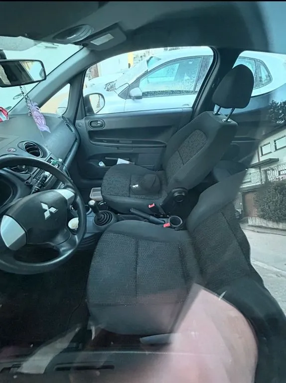 Mitsubishi Colt