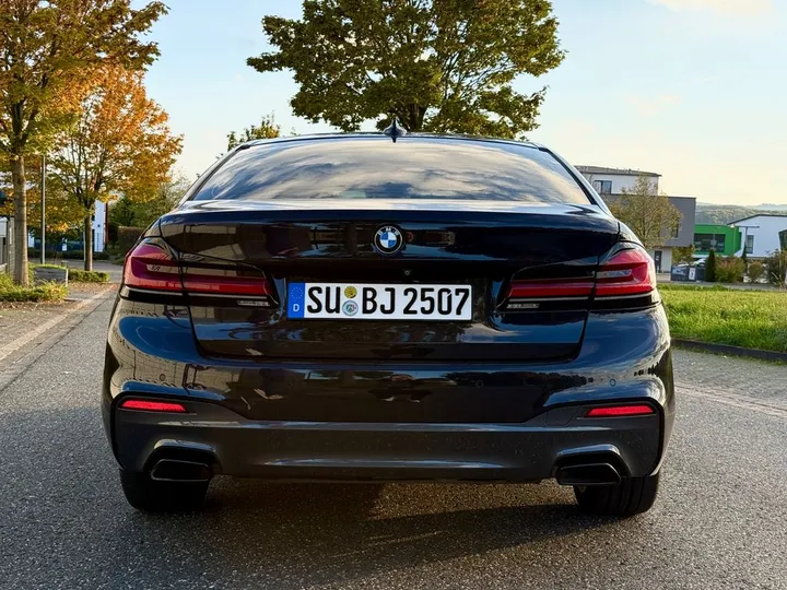 BMW 530