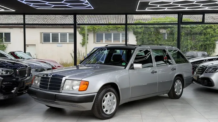 Mercedes-Benz 300