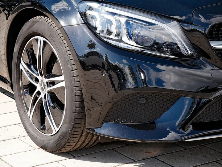 Mercedes-Benz C 220