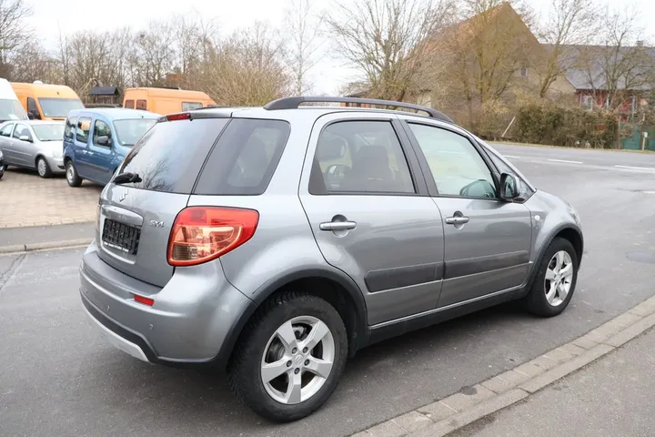 Suzuki SX4