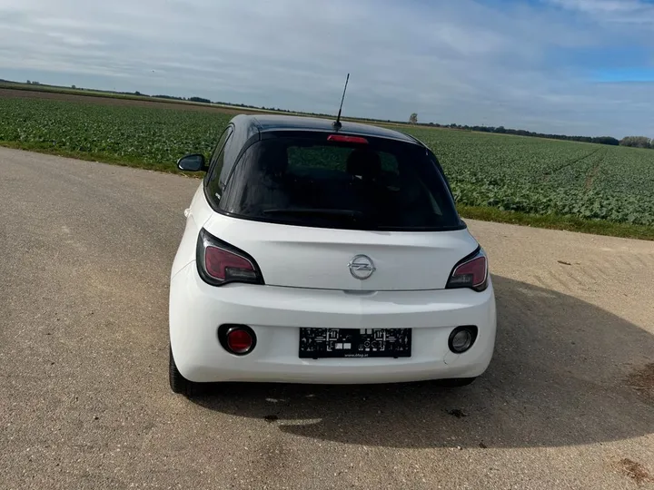 Opel Adam