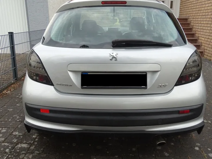 Peugeot 207