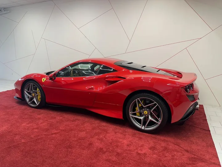 Ferrari F8
