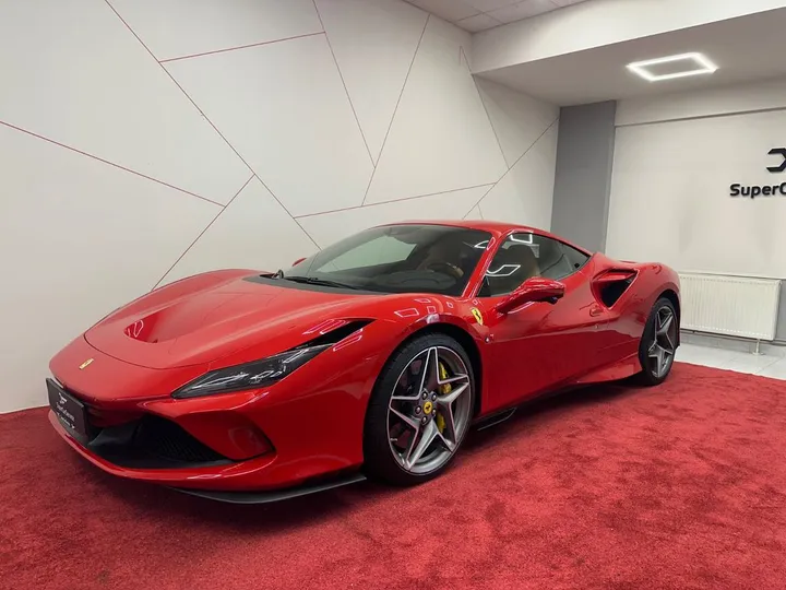 Ferrari F8