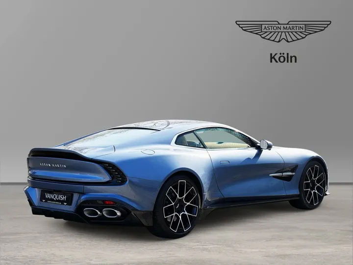 Aston Martin Vanquish