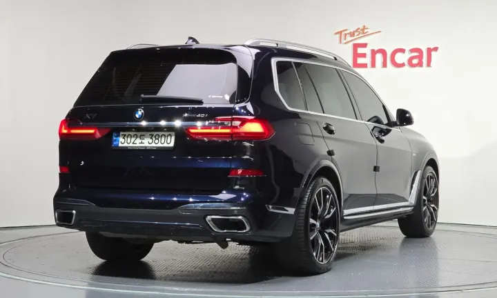 BMW X7