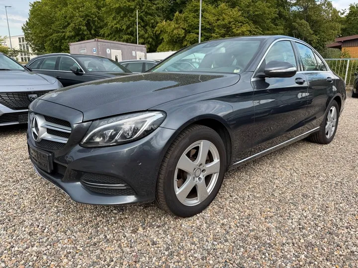 Mercedes-Benz C 220