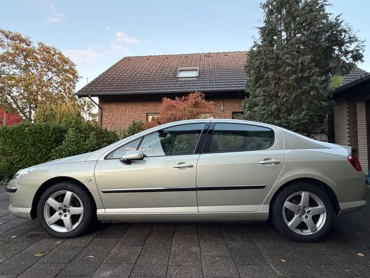 Peugeot 407