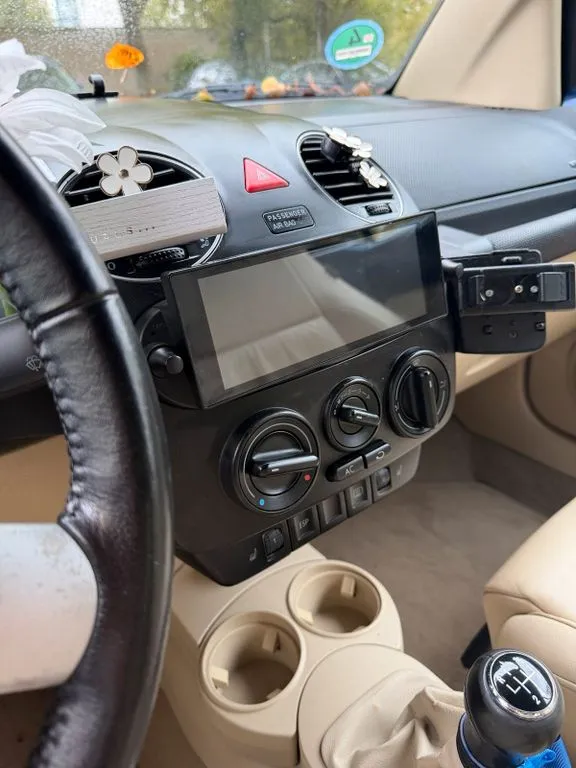 Volkswagen New Beetle
