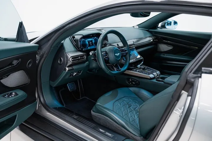 Aston Martin Vanquish