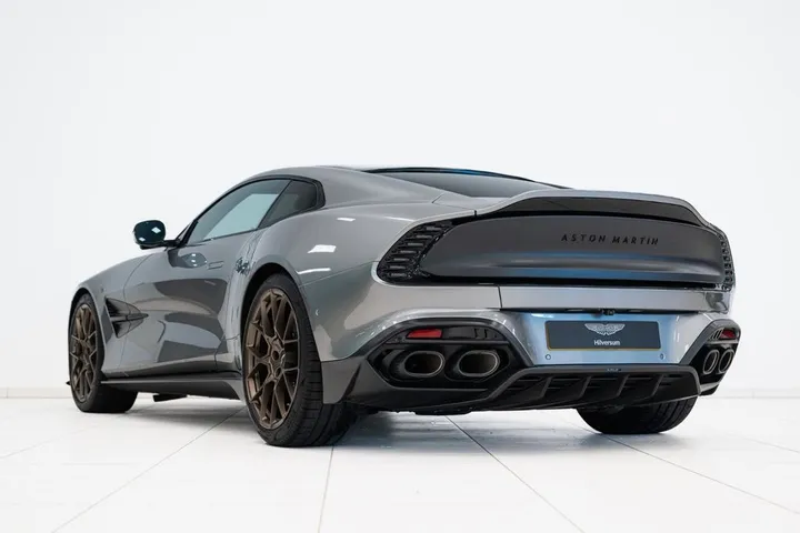 Aston Martin Vanquish