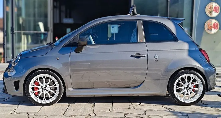 Abarth 595 Competizione