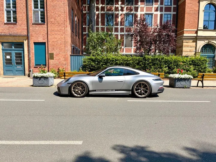 Porsche 992