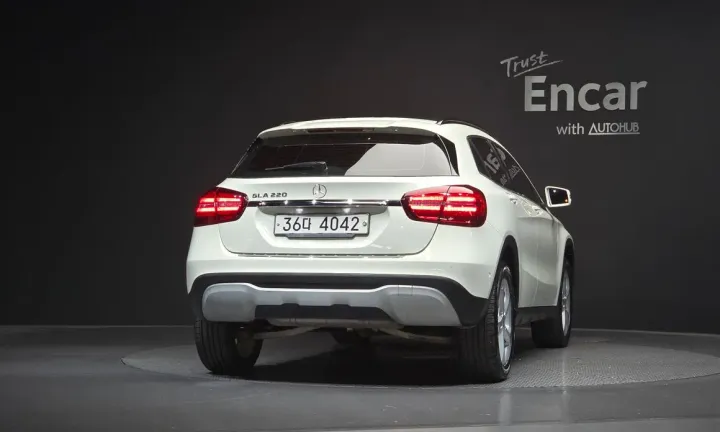 Mercedes-Benz GLA-Class